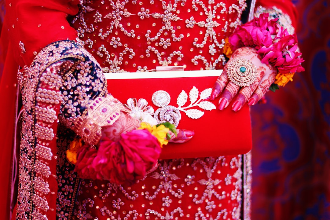 Gloves Crimson Kimono (Factory New)